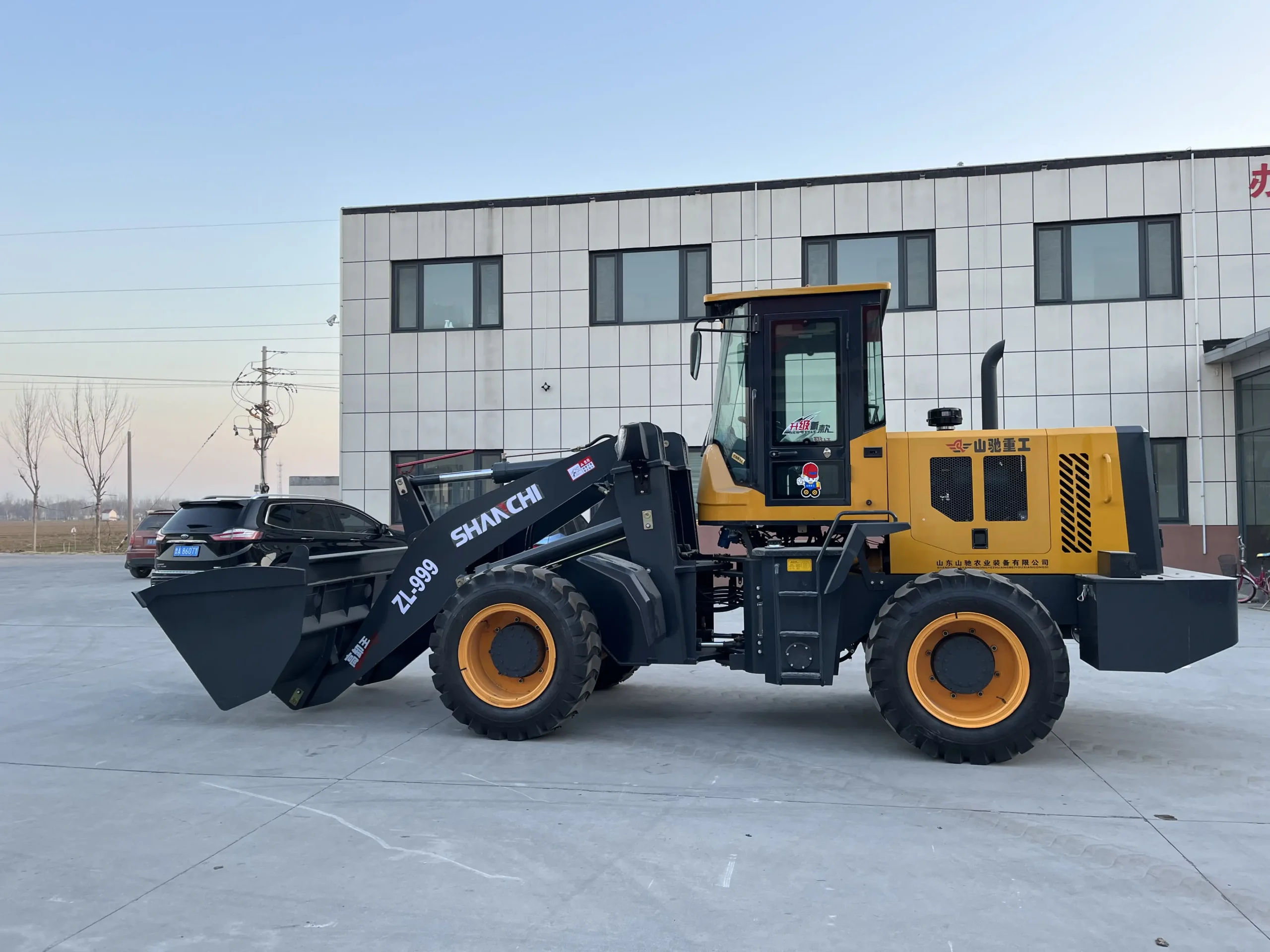 Shanchi ZL-999 Wheel Loader - Image 2